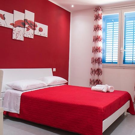 L'Isola Del Sole Bed & Breakfast Castelluzzo Ngoại thất bức ảnh
