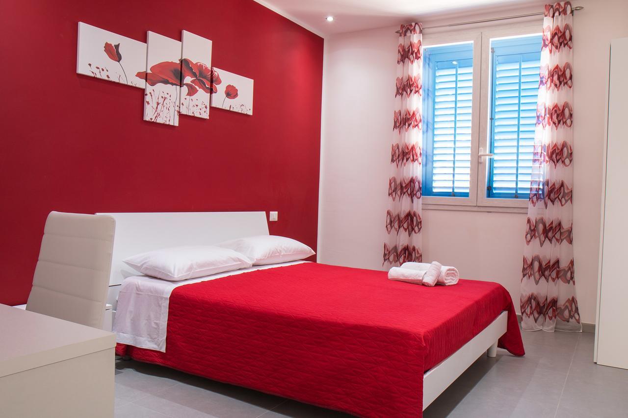 L'Isola Del Sole Bed & Breakfast Castelluzzo Ngoại thất bức ảnh